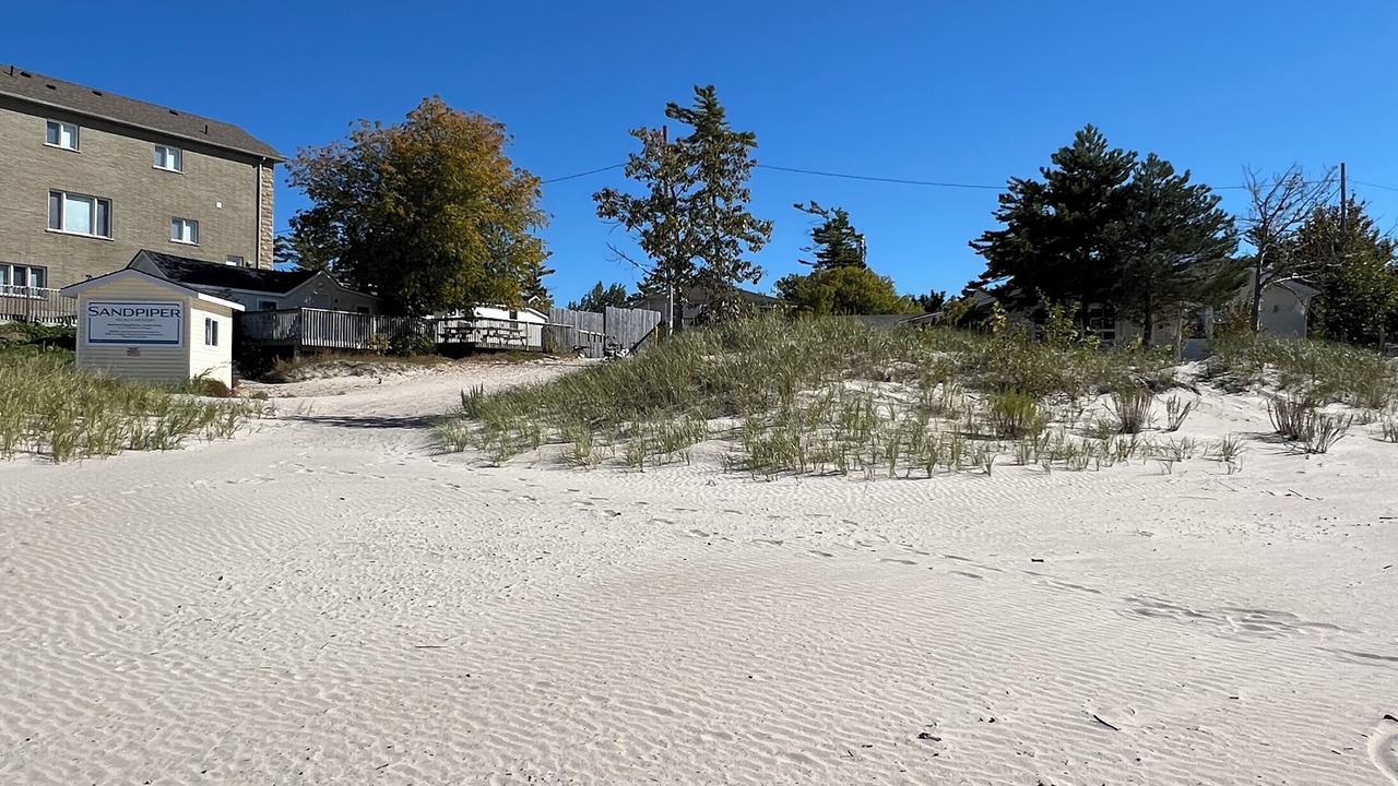 Photo of Others in Wasaga Beach