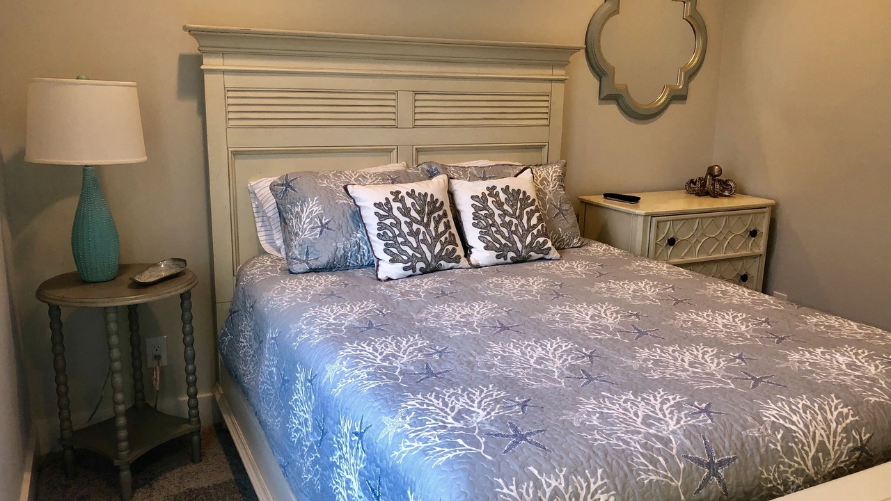Photo of Bedroom in York Beach