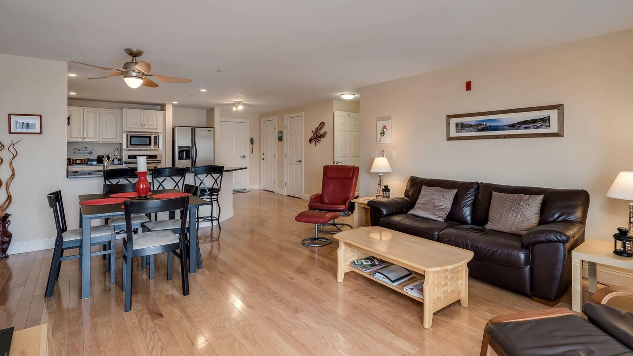 Photo of Livingroom in Old Orchard Beach