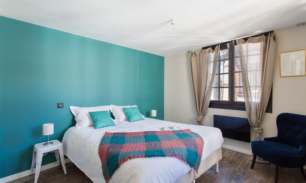 Photo of Others in Bayonne