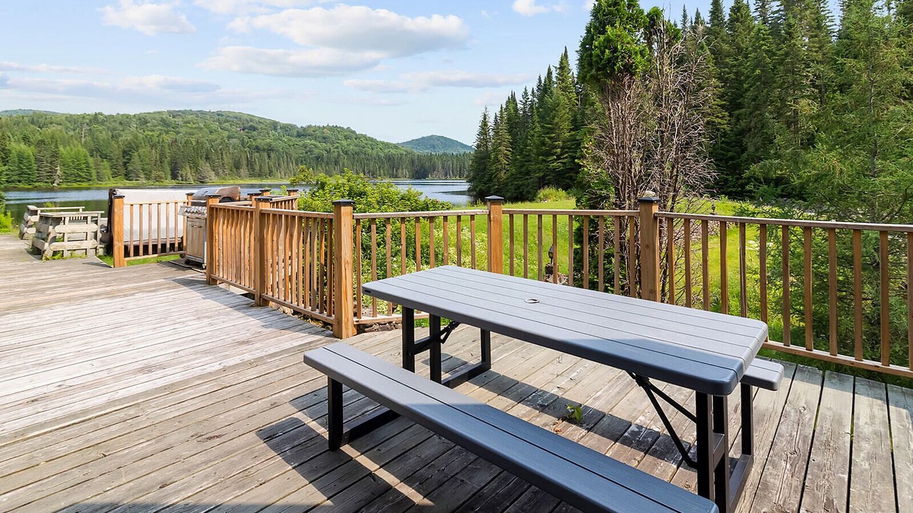 Photo of Outdoor in Val-des-Lacs