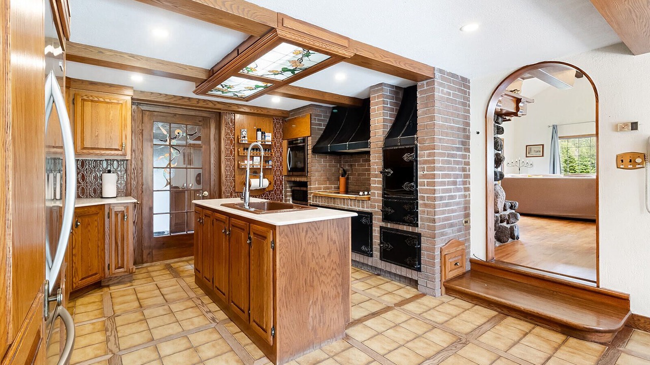 Photo of Kitchen in Val-des-Lacs