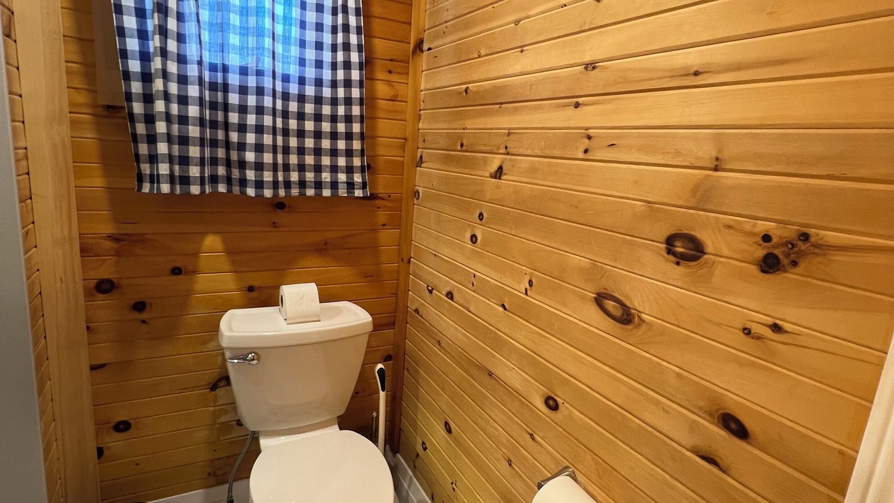 Photo of Bathroom in Wasaga Beach
