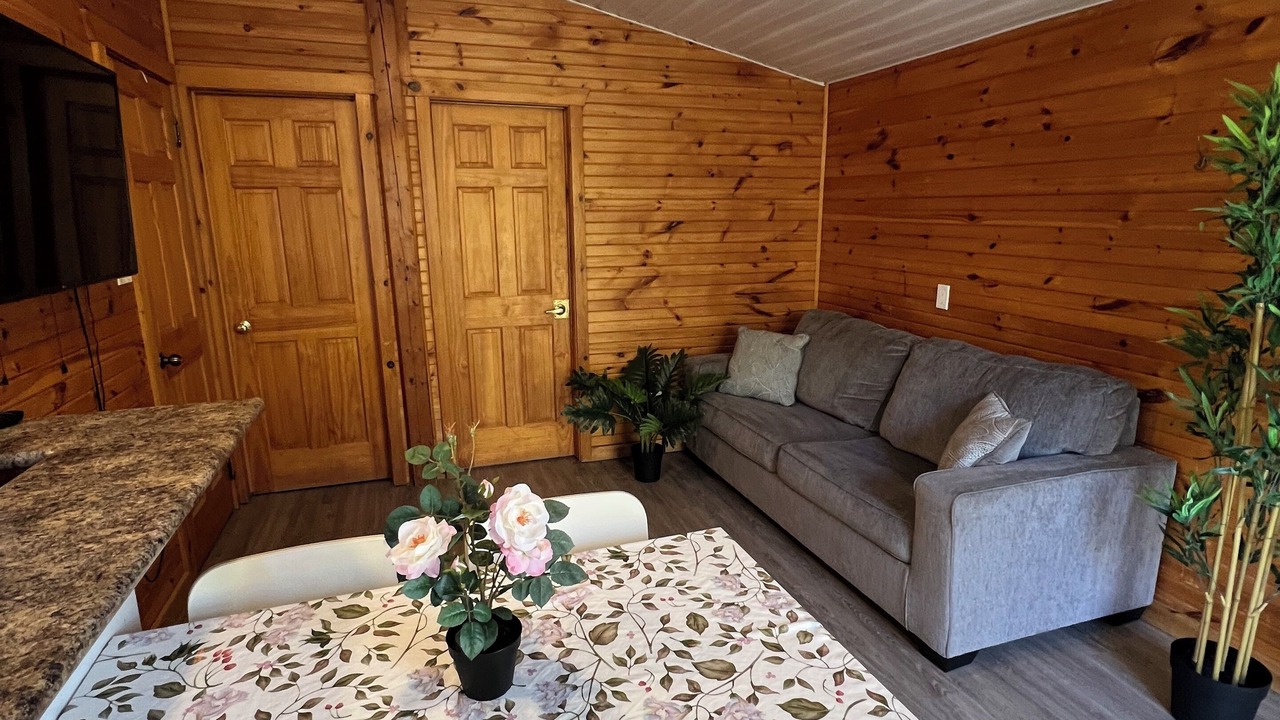 Photo of Livingroom in Wasaga Beach