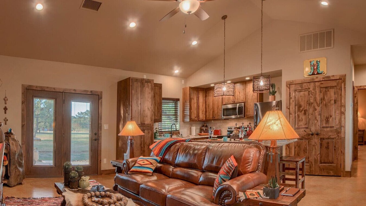 Photo of Livingroom in Fredericksburg