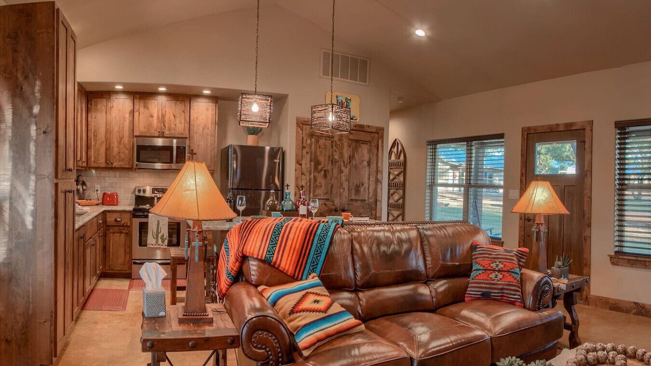 Photo of Livingroom in Fredericksburg