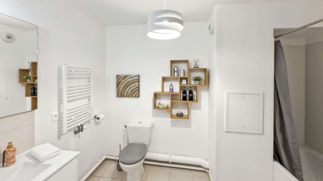 Photo of Bathroom in Serris