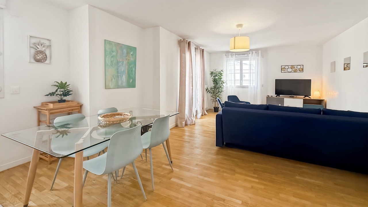 Photo of Others in Serris