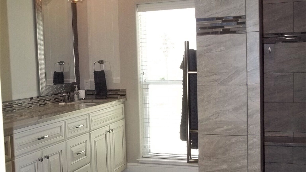 Photo of Bathroom in City-by-the Sea