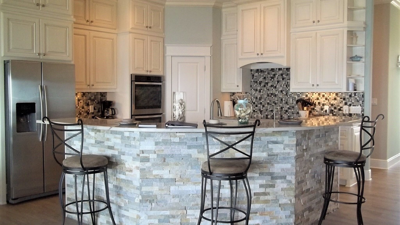 Photo of Kitchen in City-by-the Sea