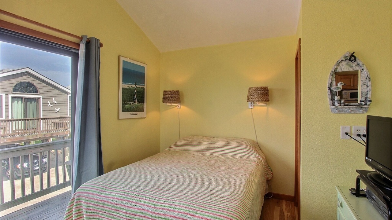 Photo of Bedroom in Hatteras
