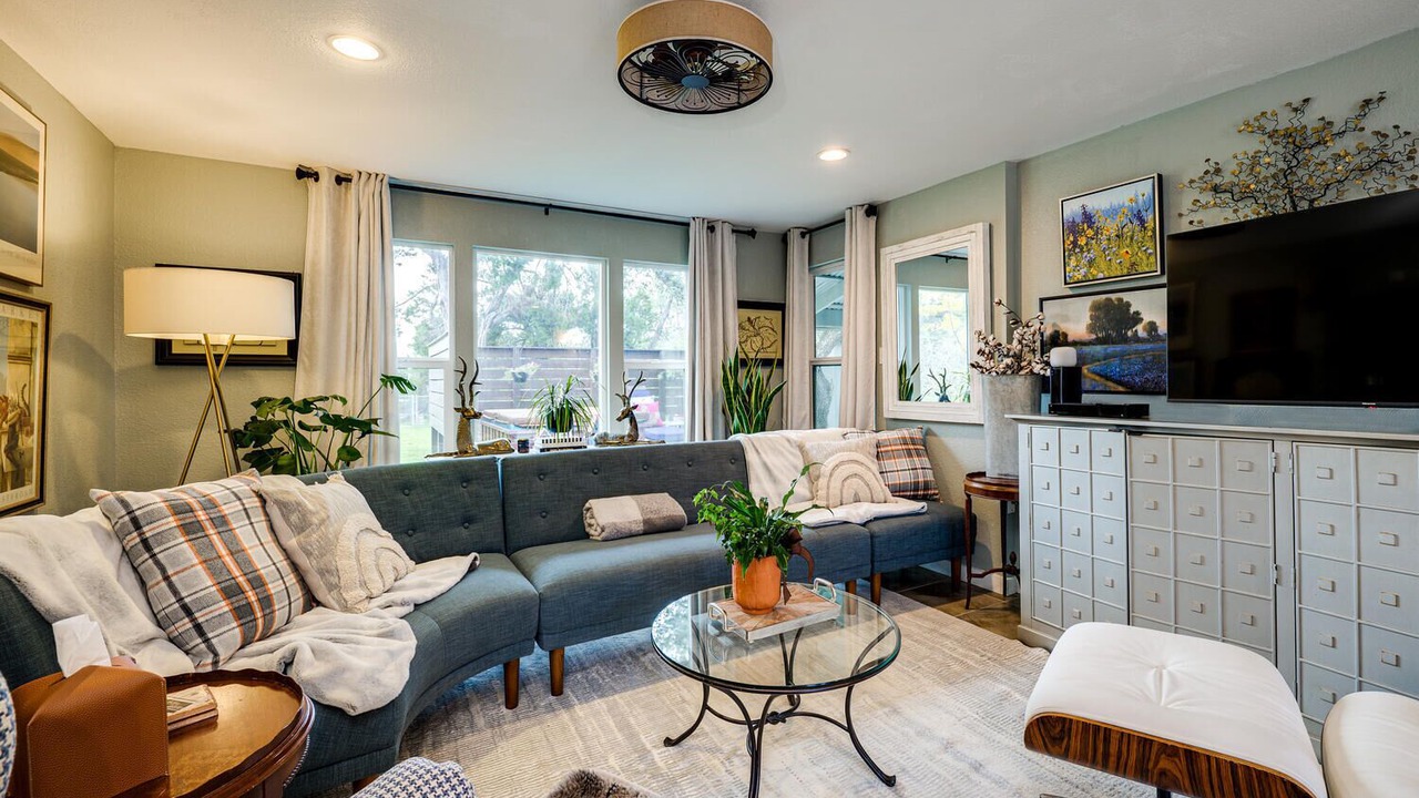 Photo of Livingroom in Austin