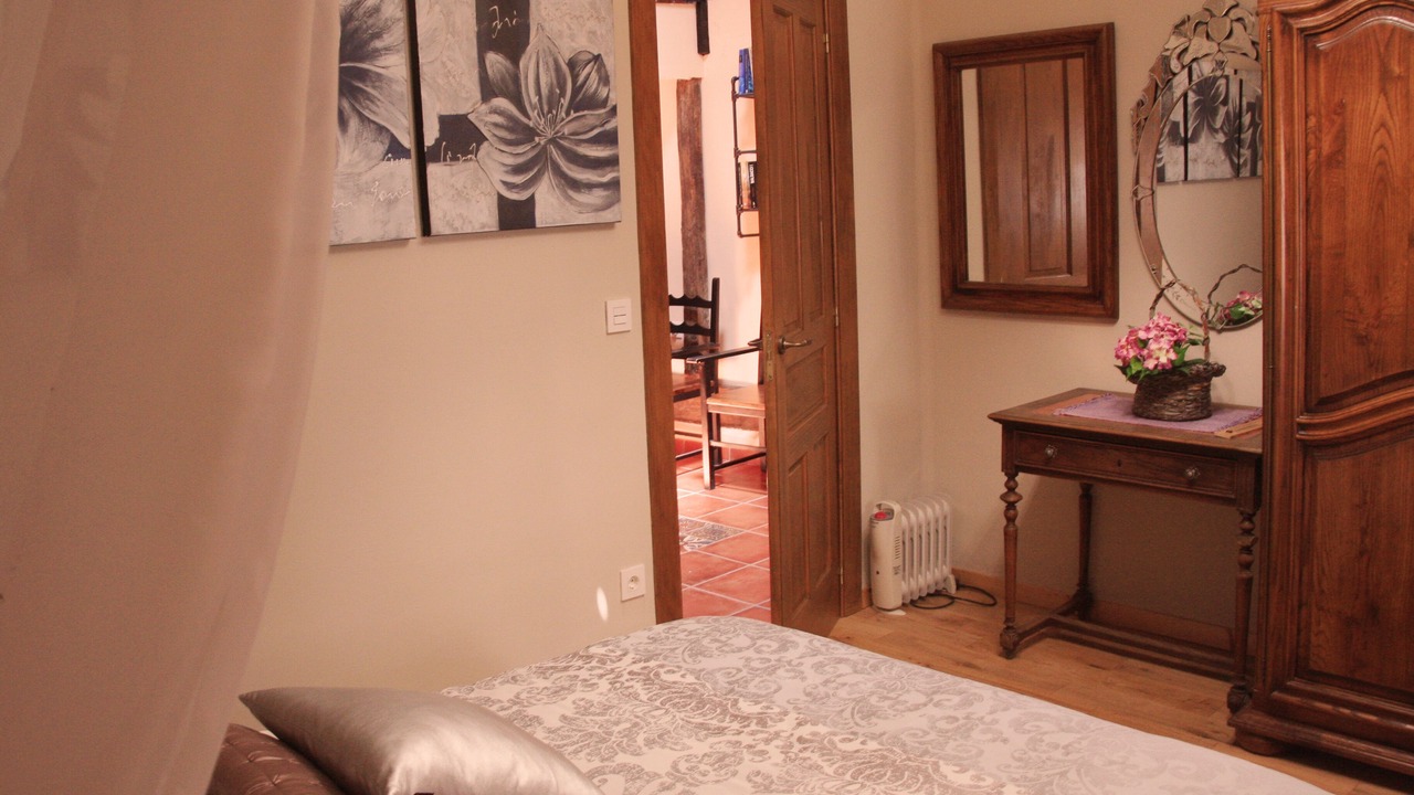 Photo of Bedroom in Unzue
