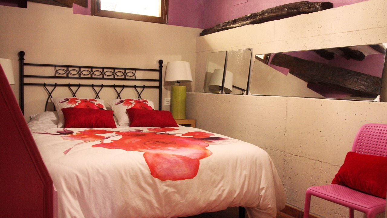 Photo of Bedroom in Unzue