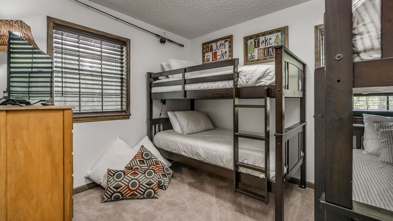 Photo of Bedroom in Smithville