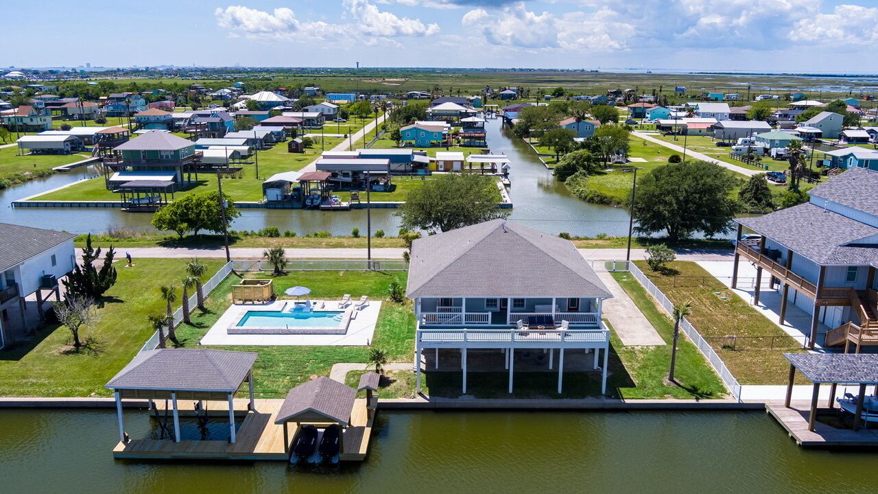 Photo of Outdoor in Crystal Beach