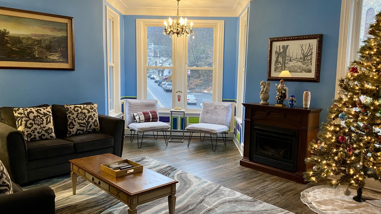 Photo of Livingroom in Jim Thorpe