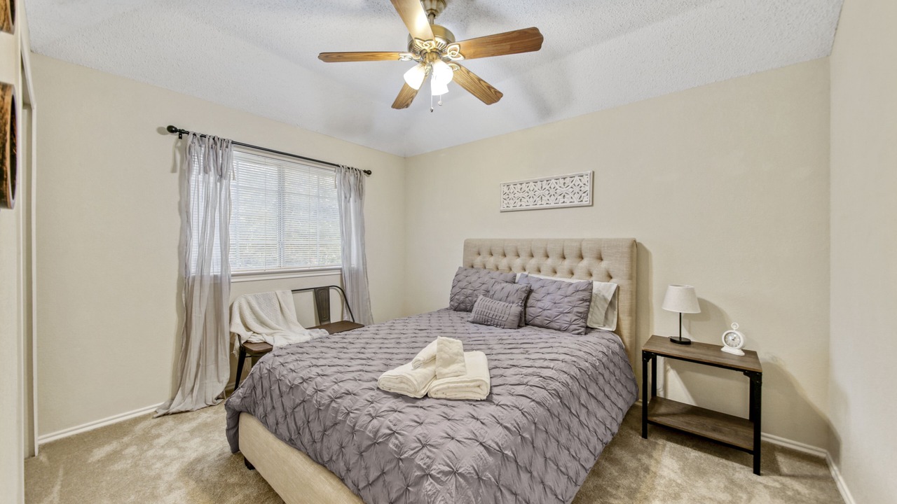 Photo of Bedroom in McNeil