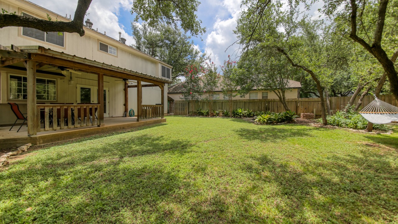Photo of Patio Balcony in McNeil