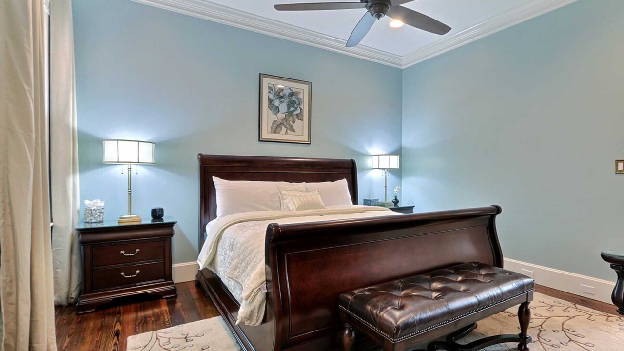 Photo of Bedroom in Historic District - North