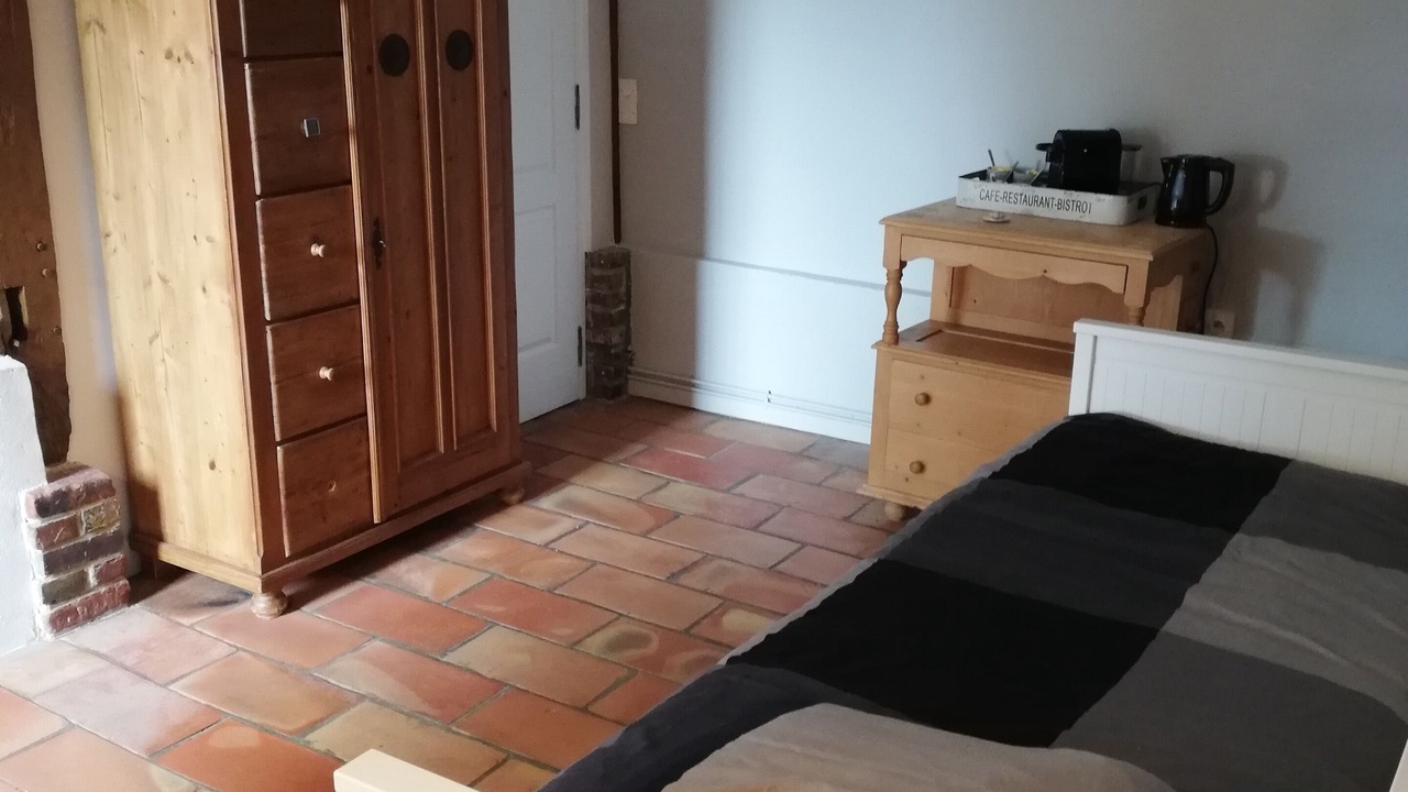 Photo of Bedroom in Saint-Etienne-l'Allier