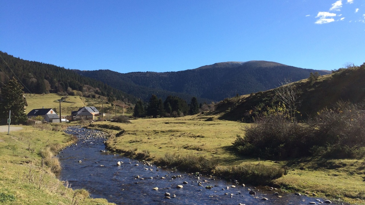 Photo of Outdoor in Campan