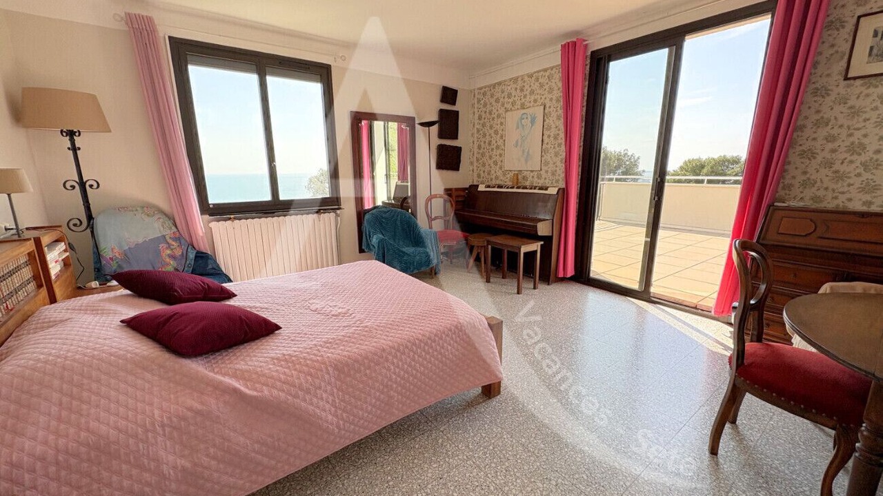 Photo of Bedroom in Sete