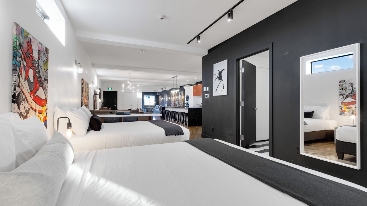Photo of Livingroom in La Petite-Patrie