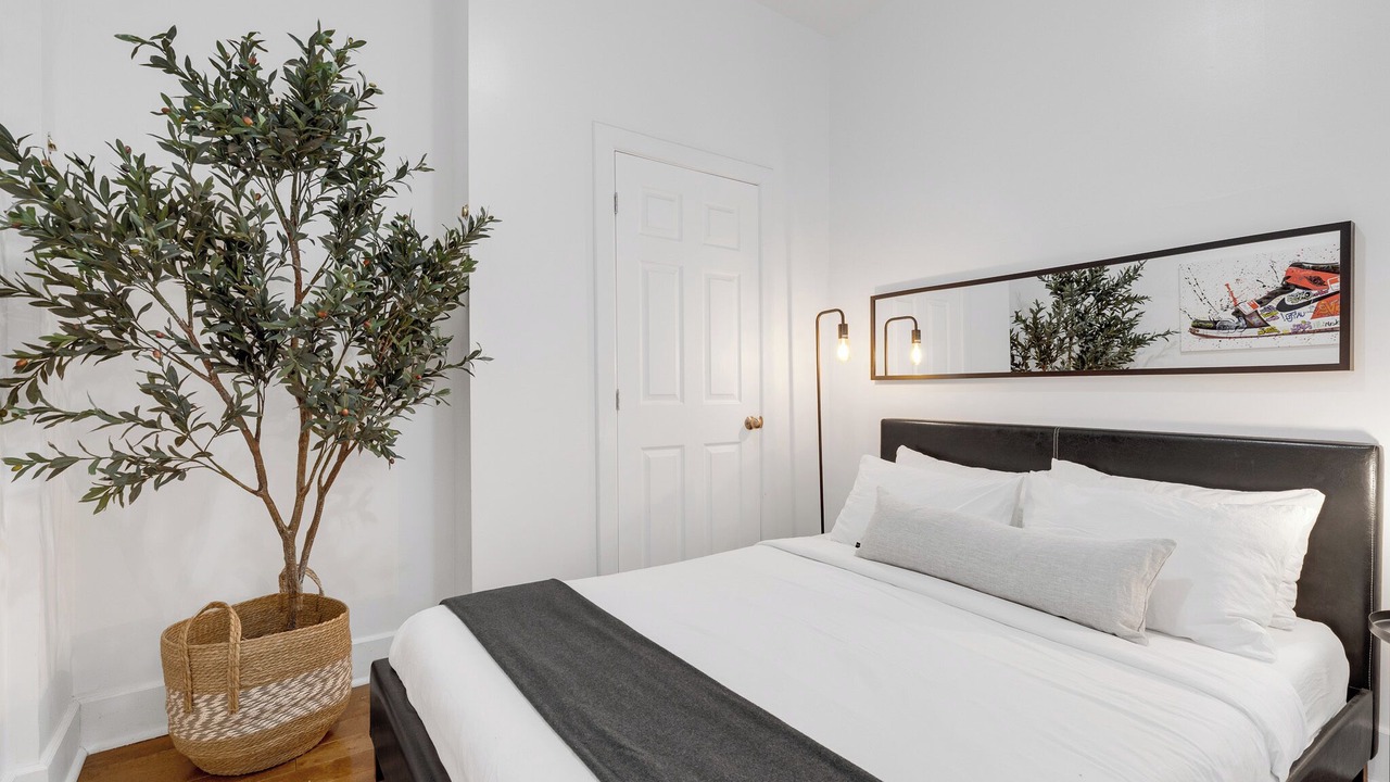Photo of Bedroom in Plateau Mont Royal