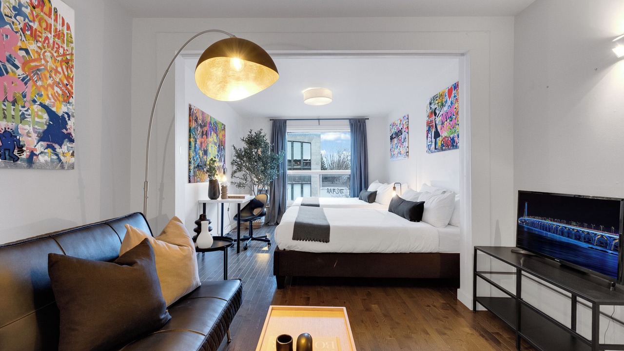 Photo of Livingroom in Plateau Mont Royal