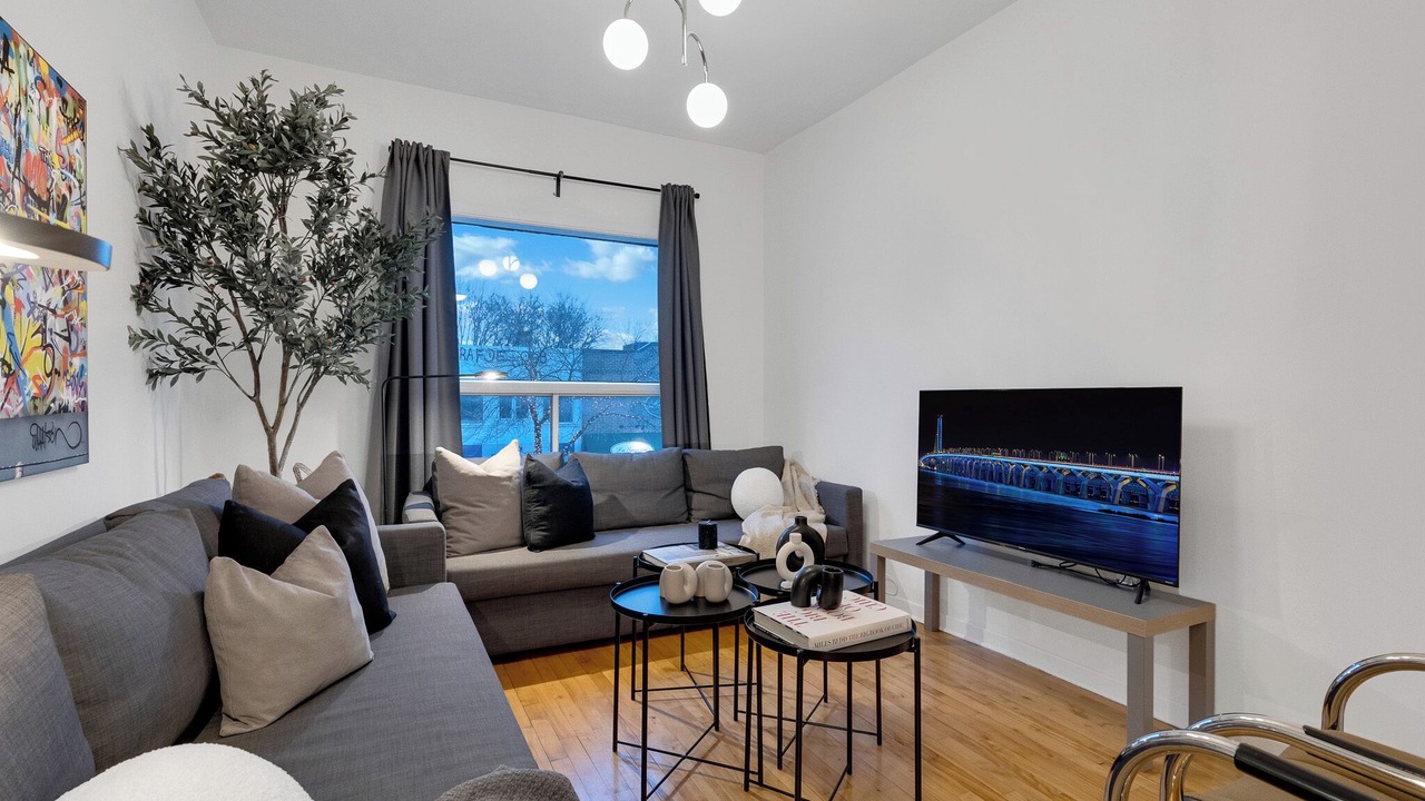 Photo of Livingroom in Plateau Mont Royal