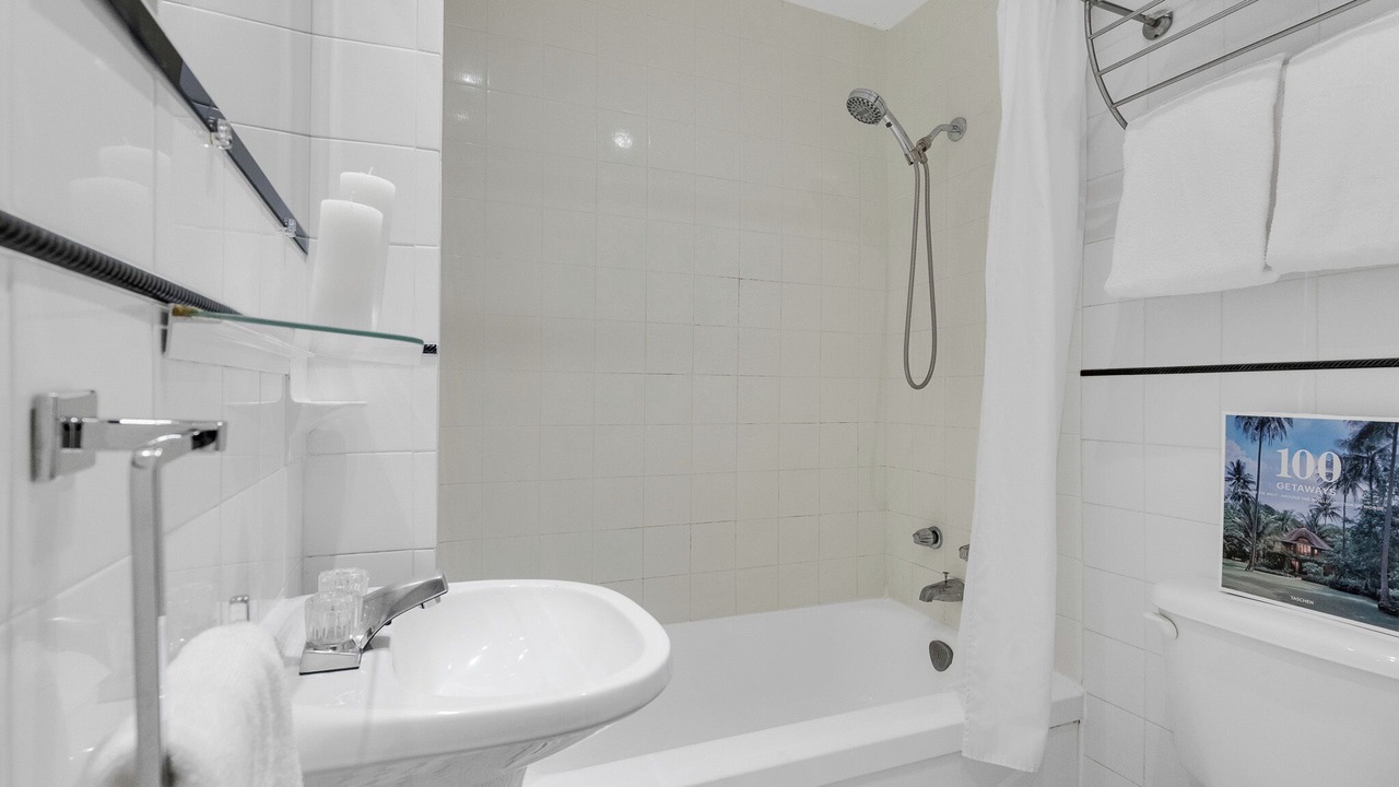 Photo of Bathroom in Plateau Mont Royal