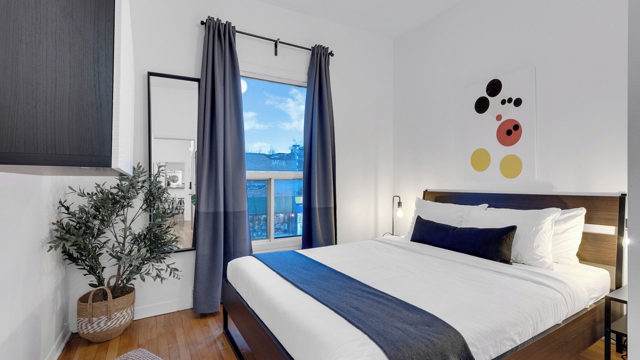 Photo of Bedroom in Plateau Mont Royal