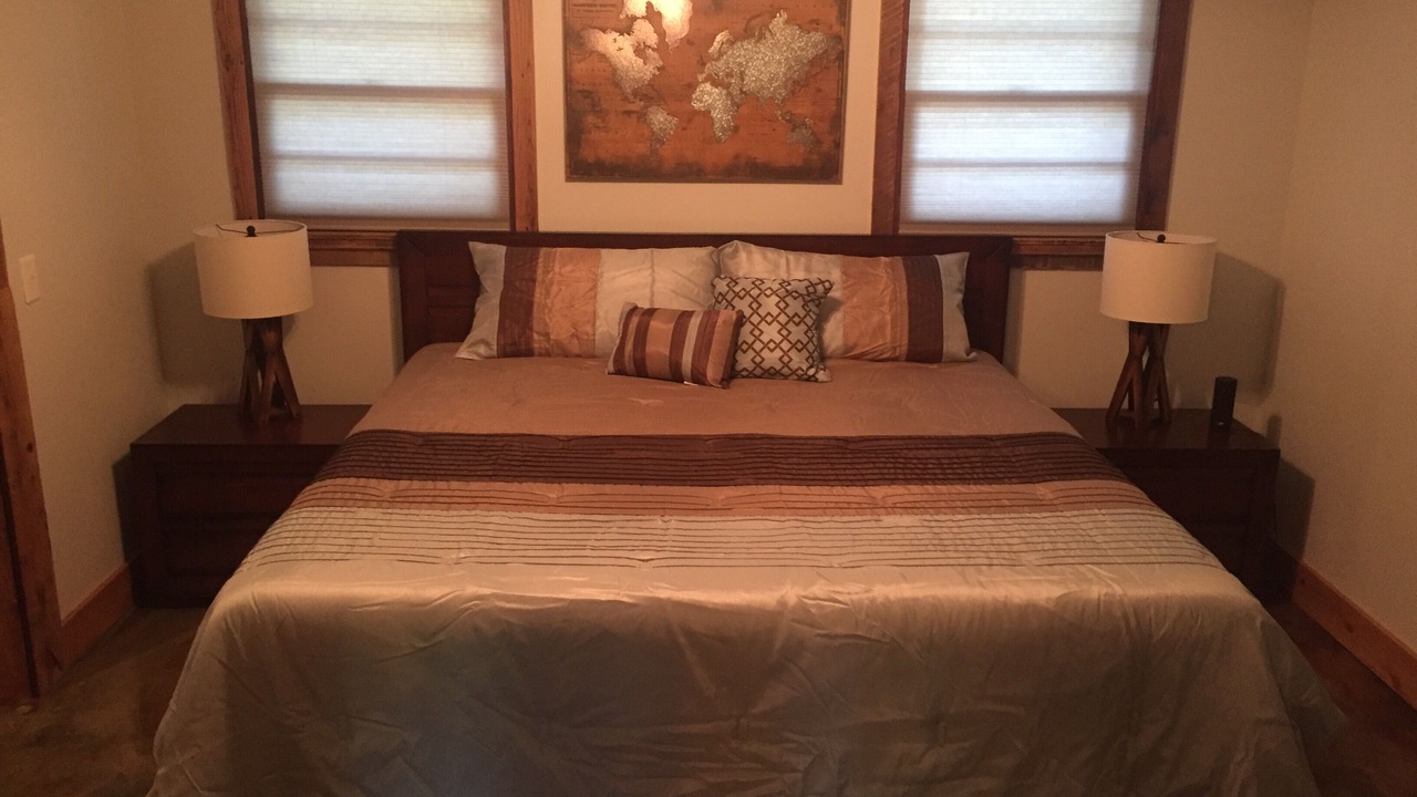 Photo of Bedroom in Central