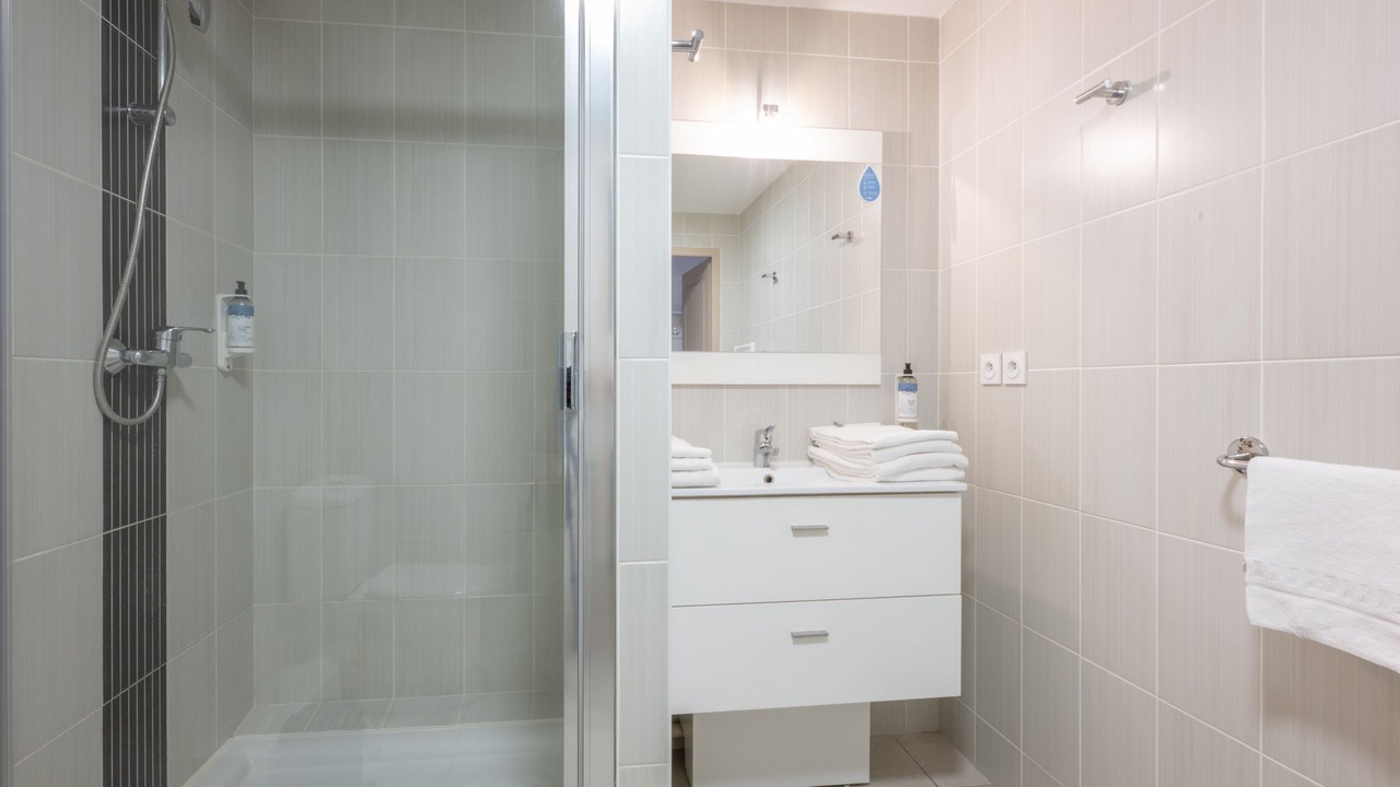 Photo of Bathroom in Pornichet