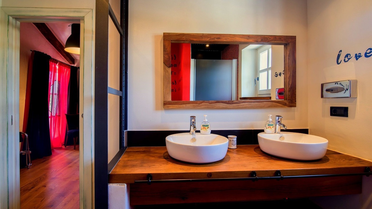 Photo of Bathroom in Banki