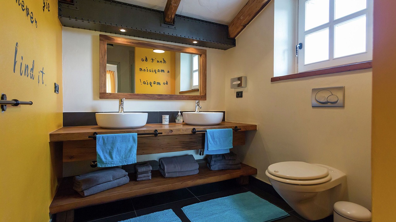 Photo of Bathroom in Banki