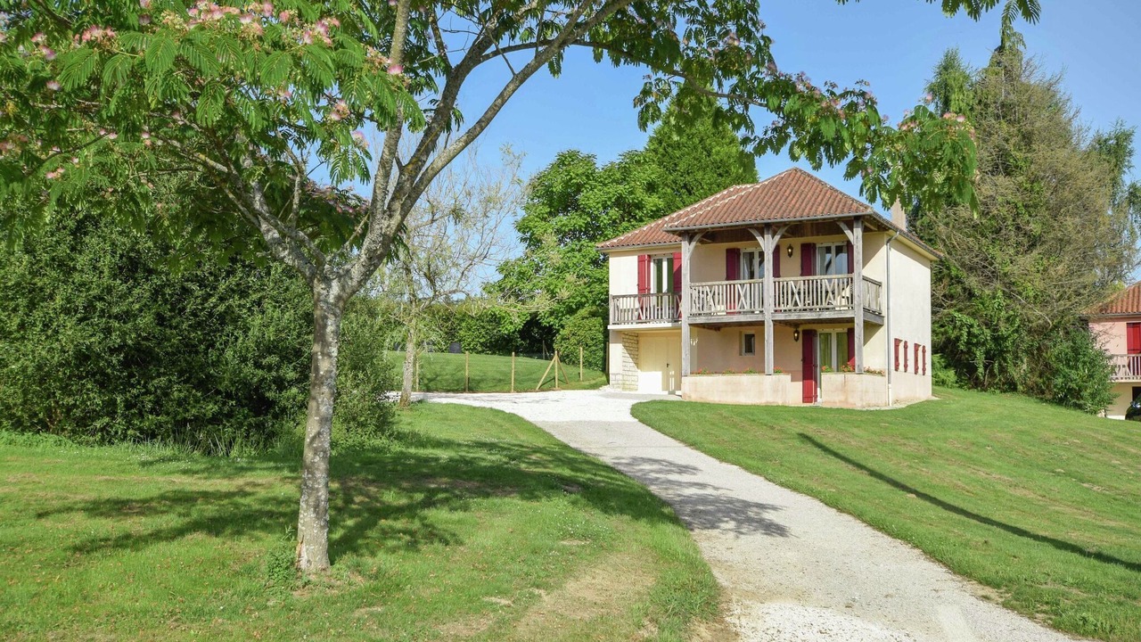 Photo of Outdoor in Saint-Medard-d'Excideuil