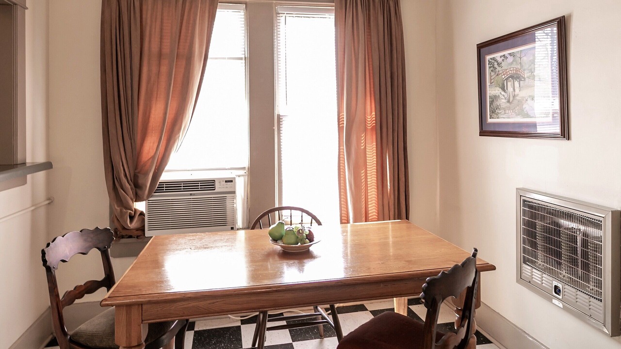 Photo of Livingroom in Central Midtown