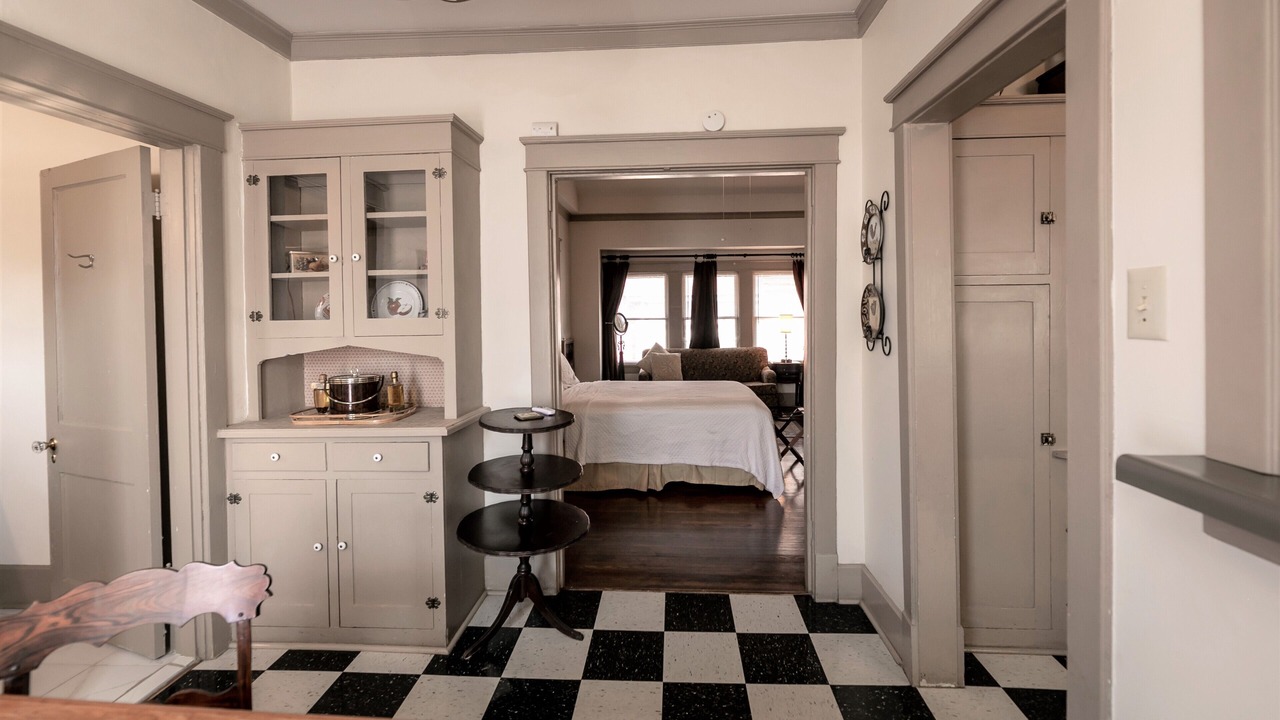 Photo of Bedroom in Central Midtown