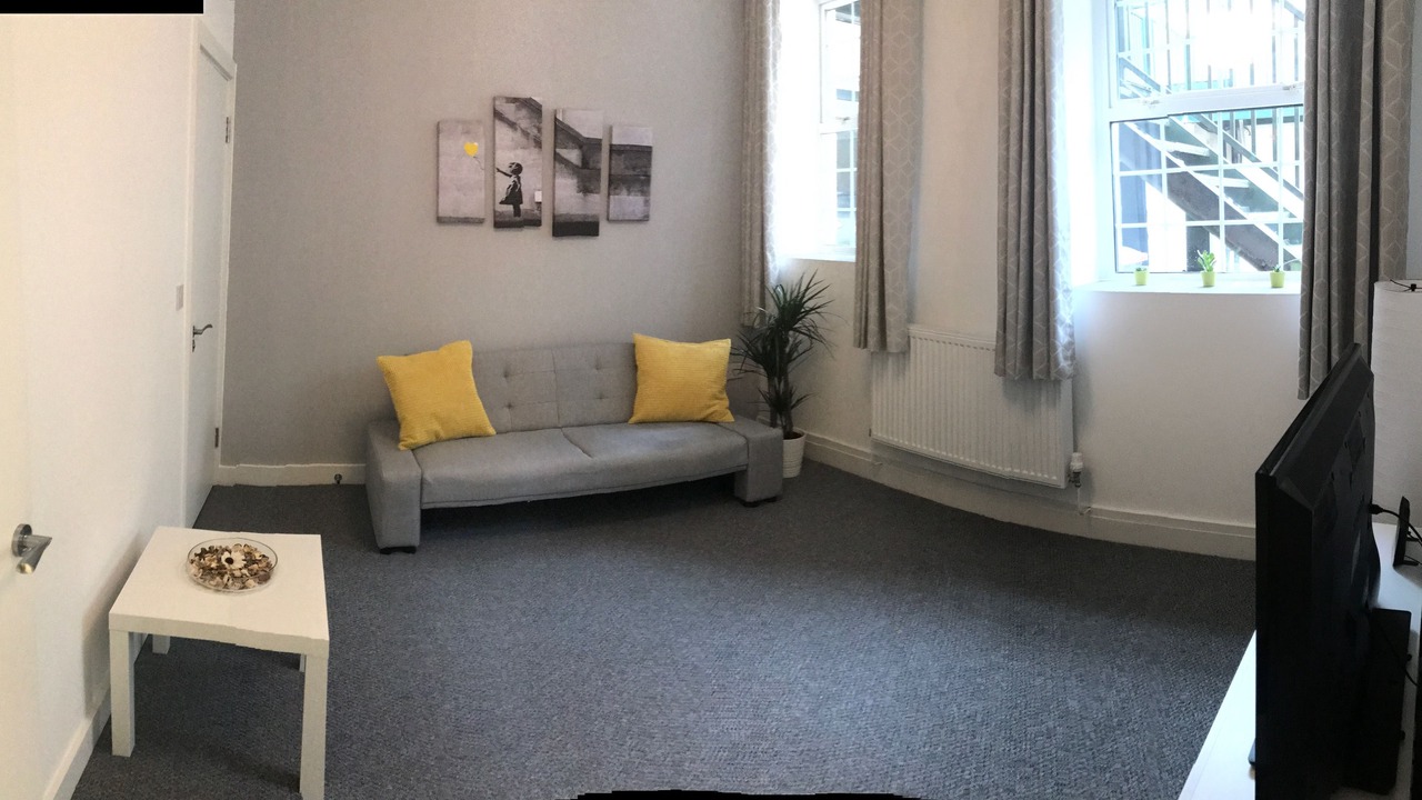 Photo of Livingroom in Tredegar