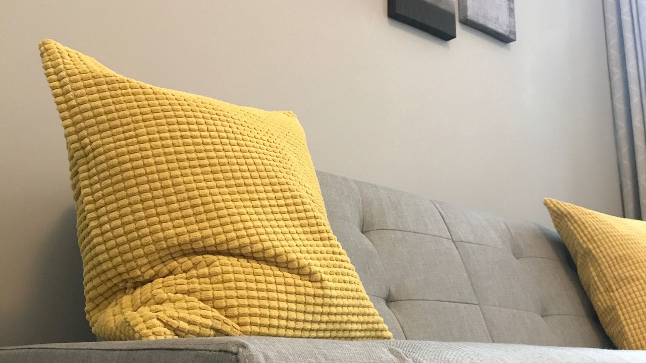 Photo of Livingroom in Tredegar