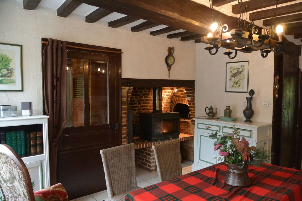 Photo of Livingroom in Englancourt