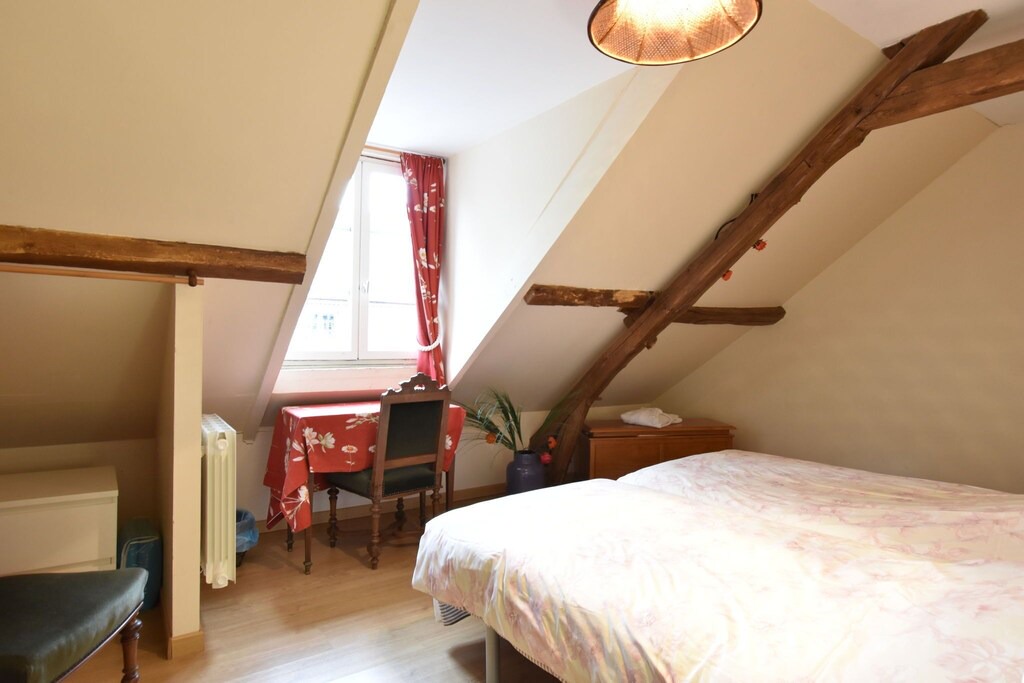 Photo of Bedroom in Englancourt