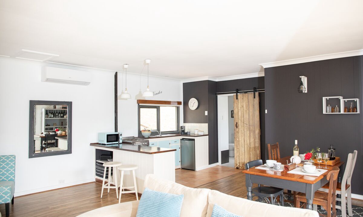 Photo of Livingroom in Blewitt Springs