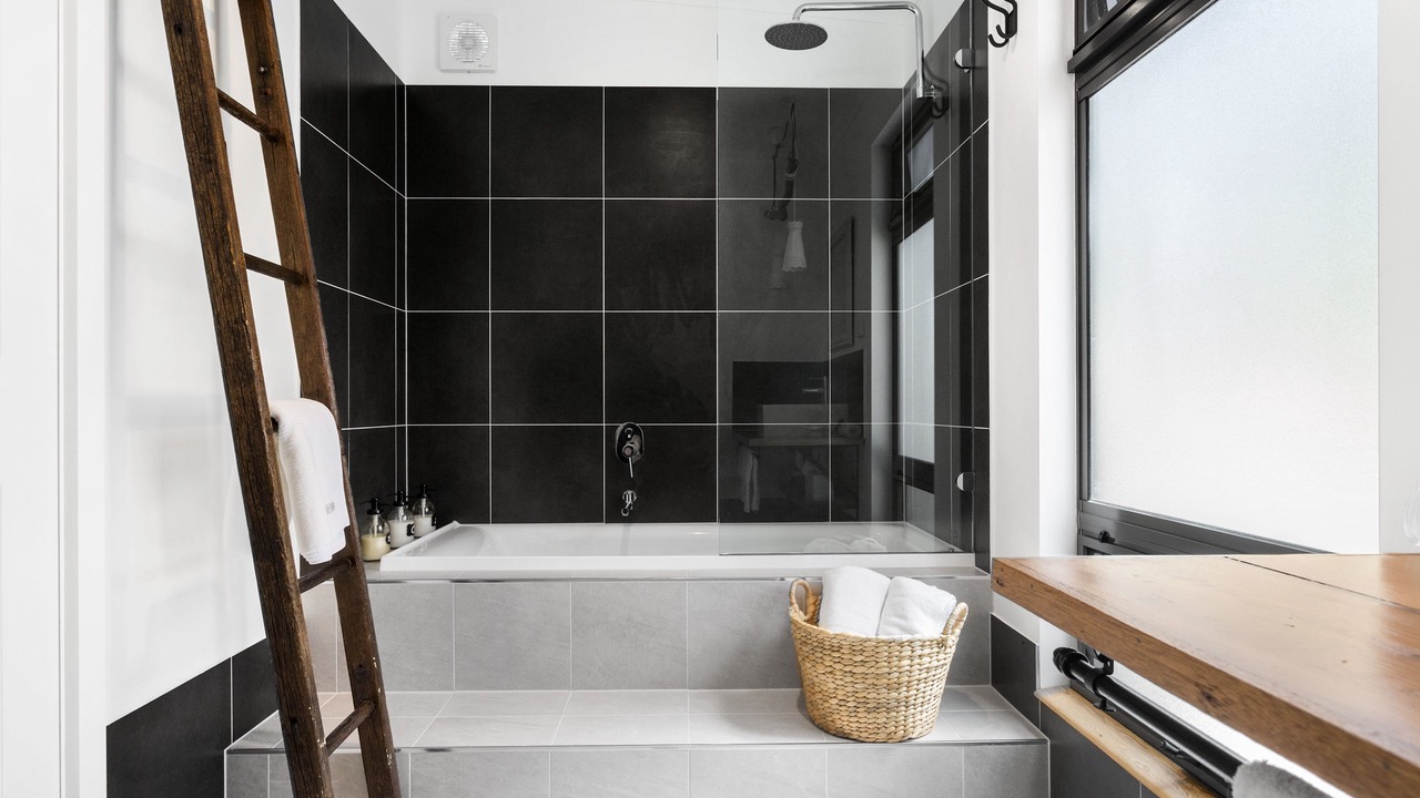 Photo of Bathroom in Blewitt Springs