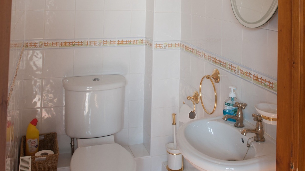 Photo of Bathroom in Lifton