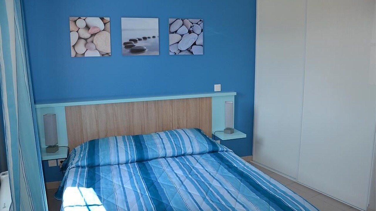 Photo of Bedroom in Marseillan