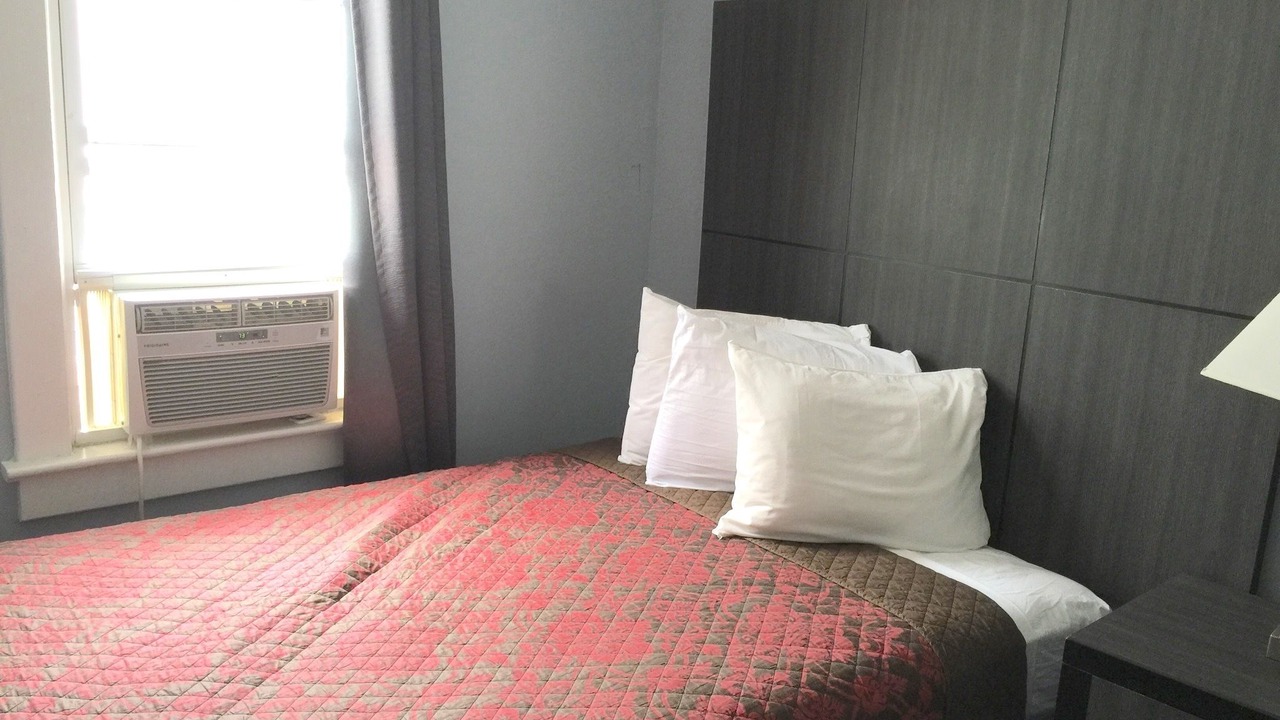 Photo of Bedroom in Seaside Heights