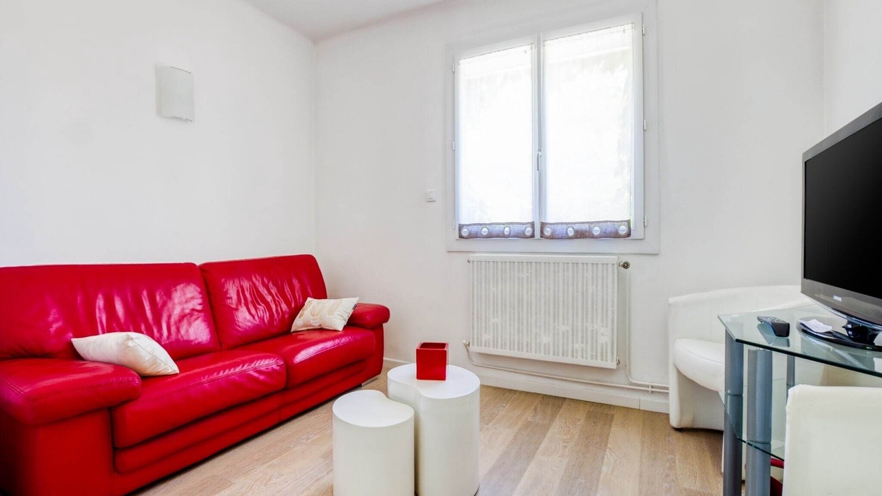 Photo of Livingroom in Barry-d'Islemade